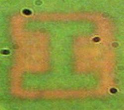 Image of the Illinois “I” logo recorded by the plasmonic film; each bar in the letter is approximately 6 micrometers. Image of the Illinois “I” logo recorded by the plasmonic film; each bar in the letter is approximately 6 micrometers.
