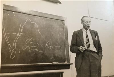 Karl Terzaghi gives lecture