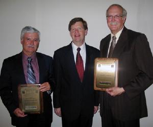 (l to r) Nicholas Tsoulfanidis, NPRE Head Jim Stubbins, and David Carlson.