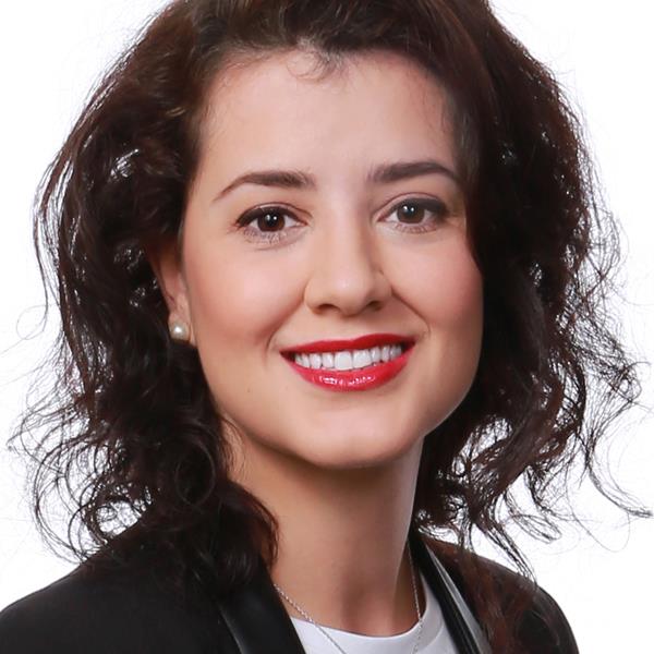 Melina E Custovic