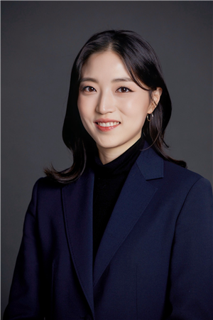 Min Jee Jang