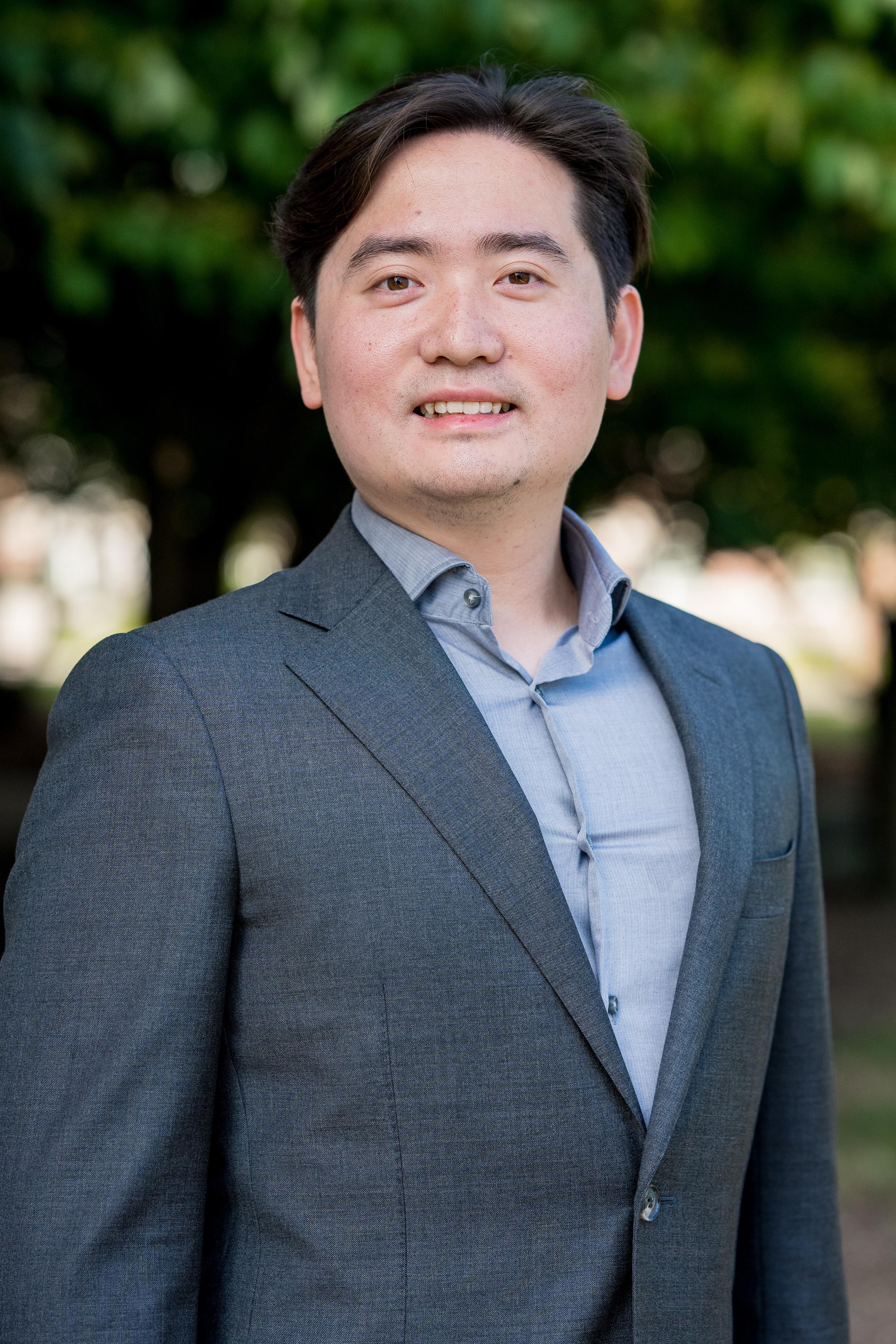 Wenjie Zhou