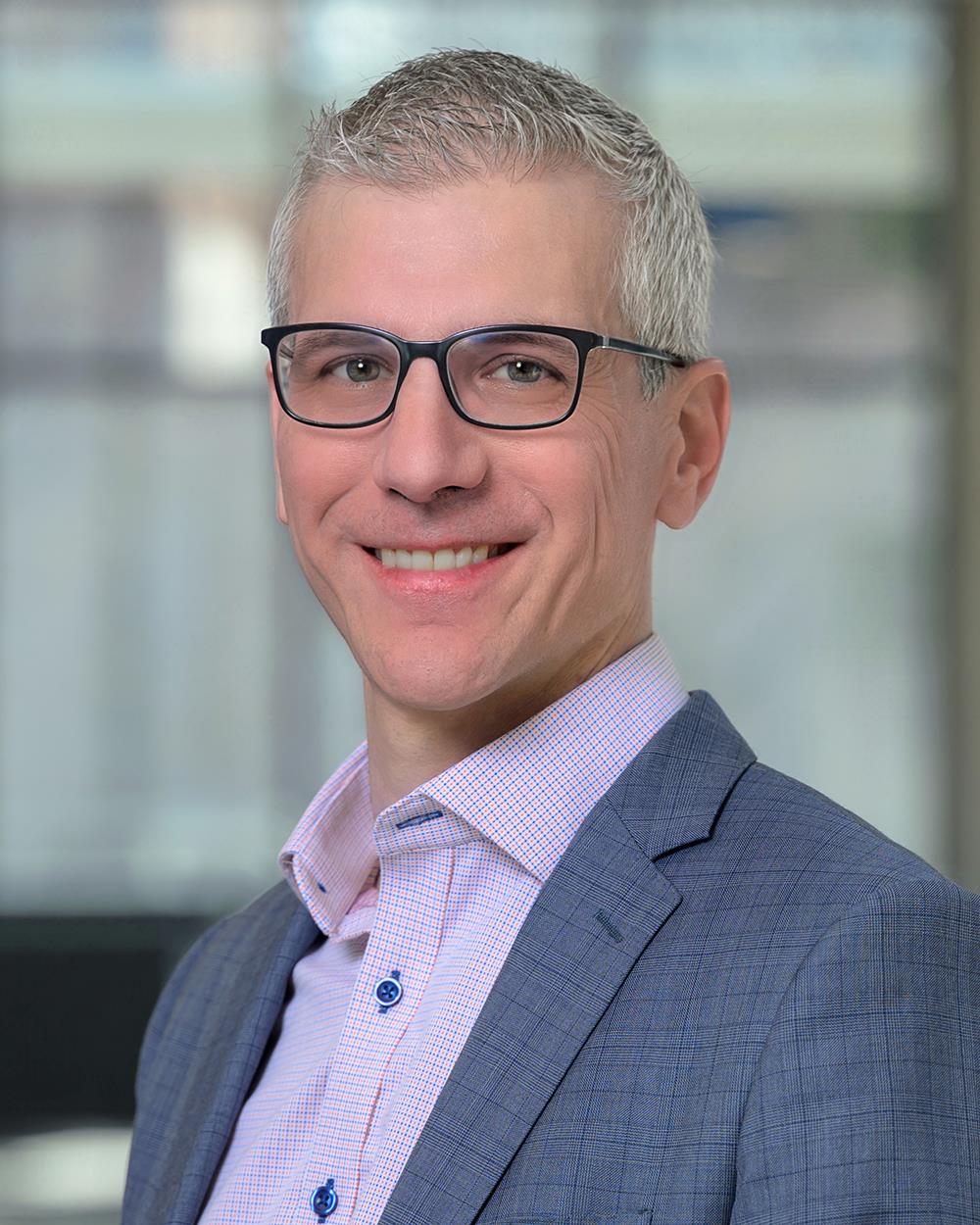  Larry A. Fahnestock