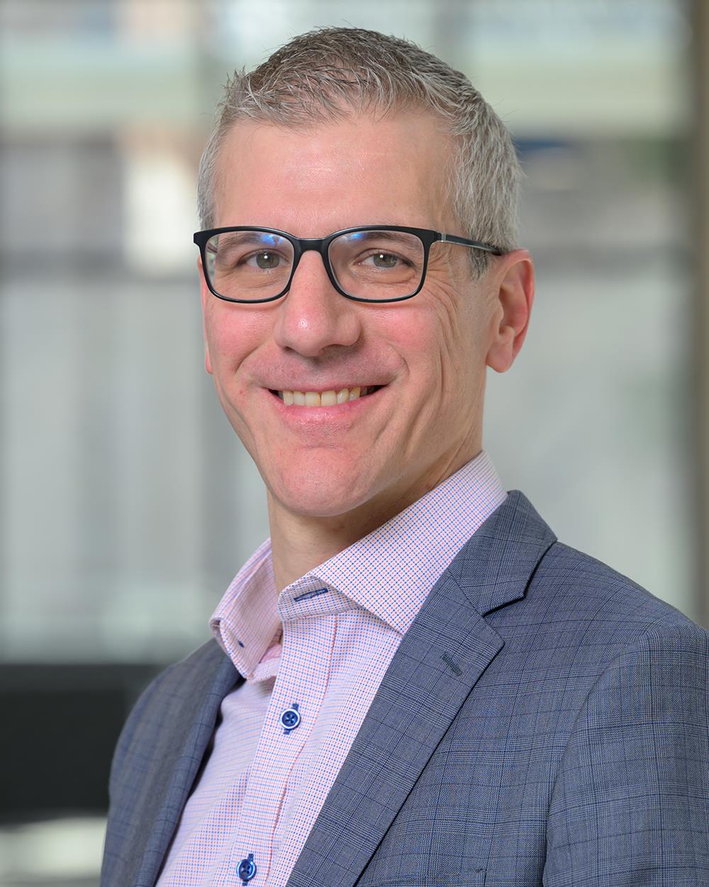  Larry A. Fahnestock