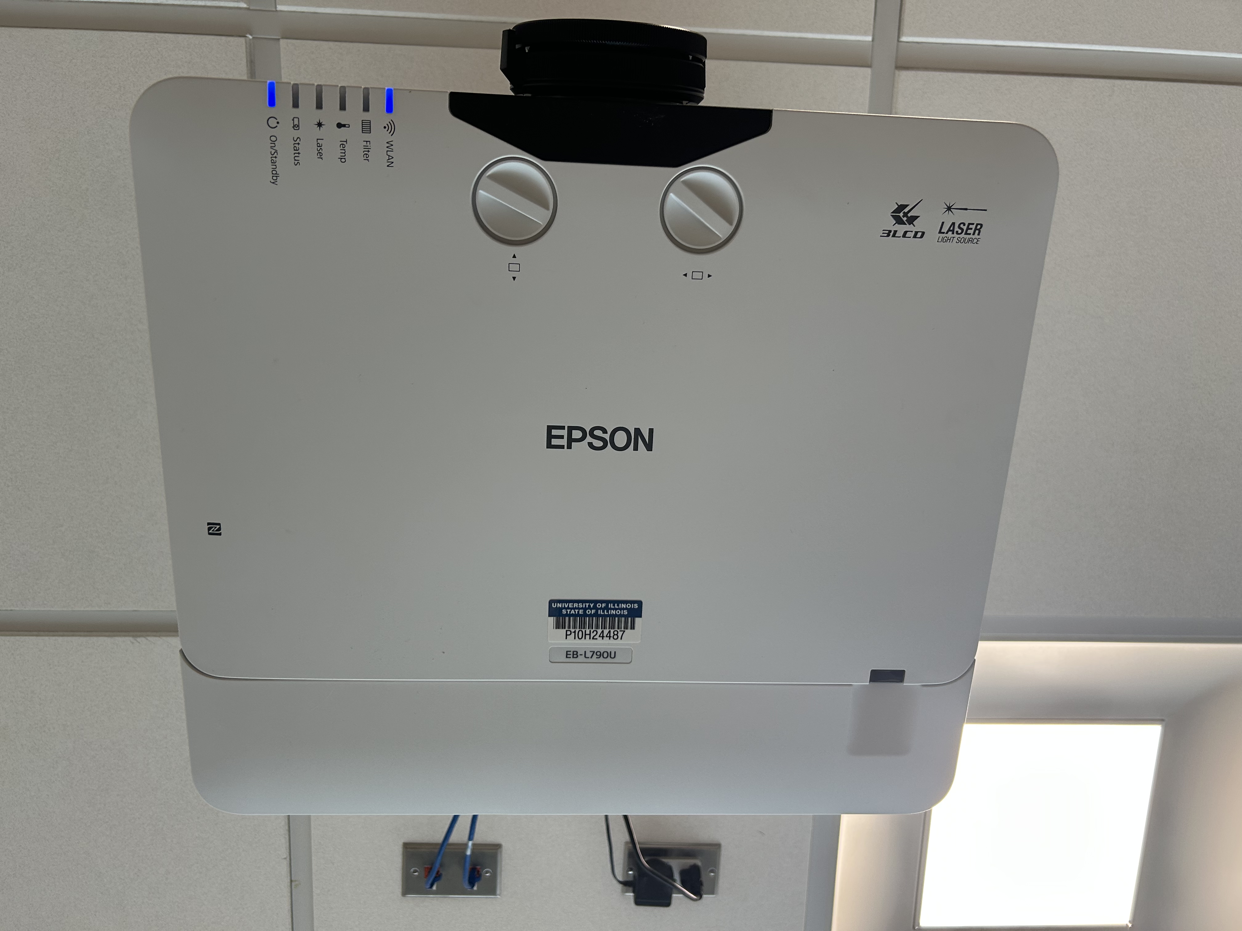 Image of ECEB_3017_Proj_East