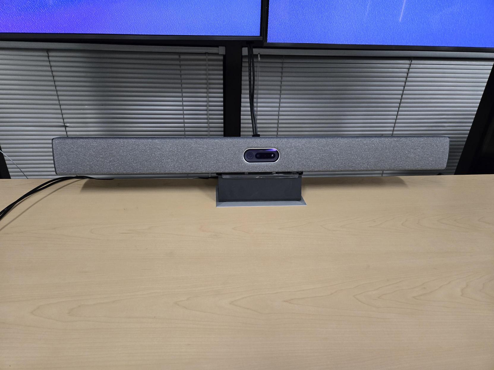Image of DCL_2240_Neatbar_System_Bar