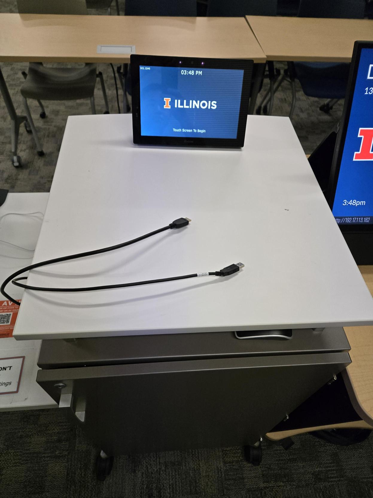 Image of DCL_2240_Lectern_Top