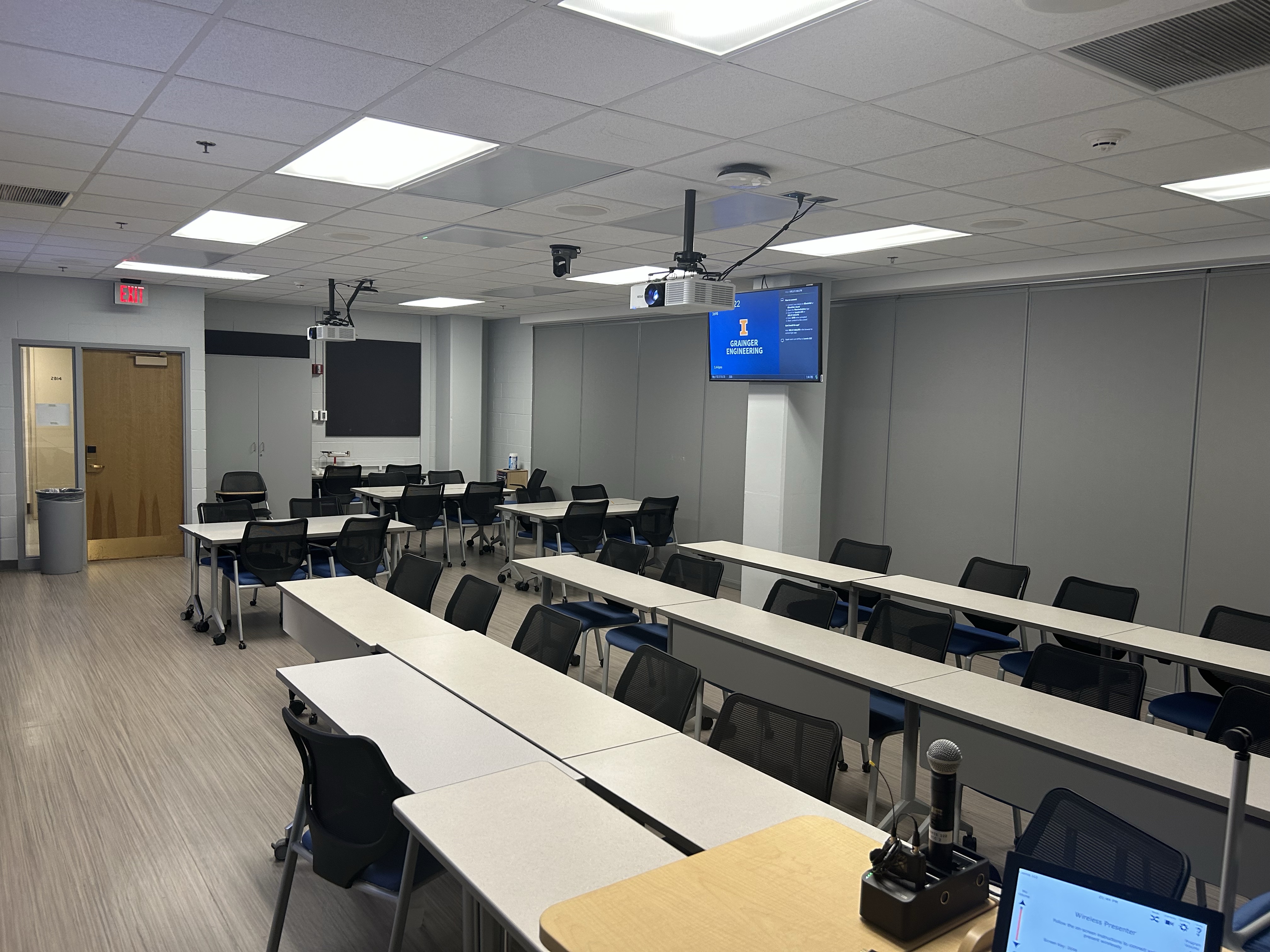 Image of Loomis_222_Room_Front