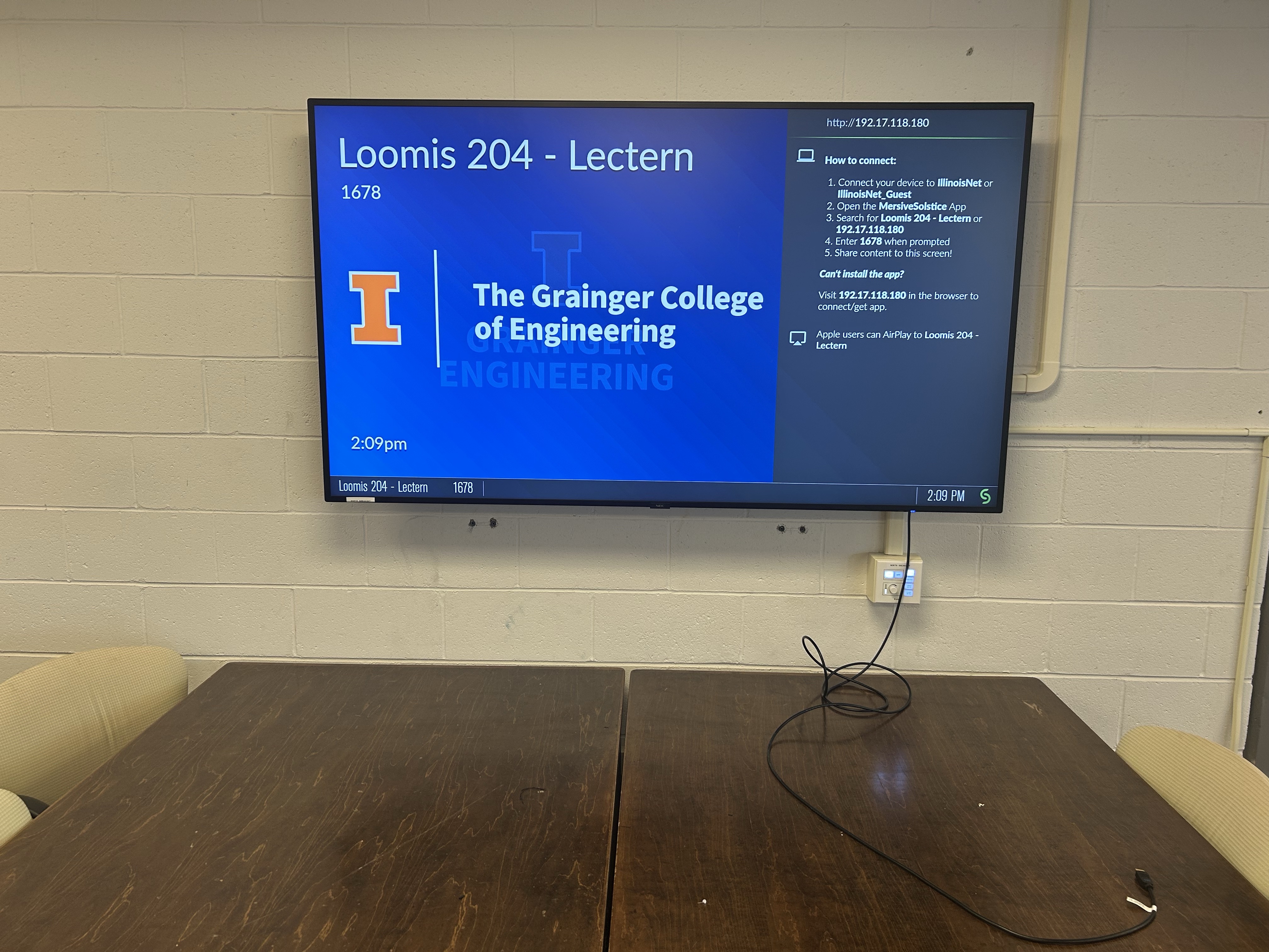 Image of Loomis_204_North_Breakout
