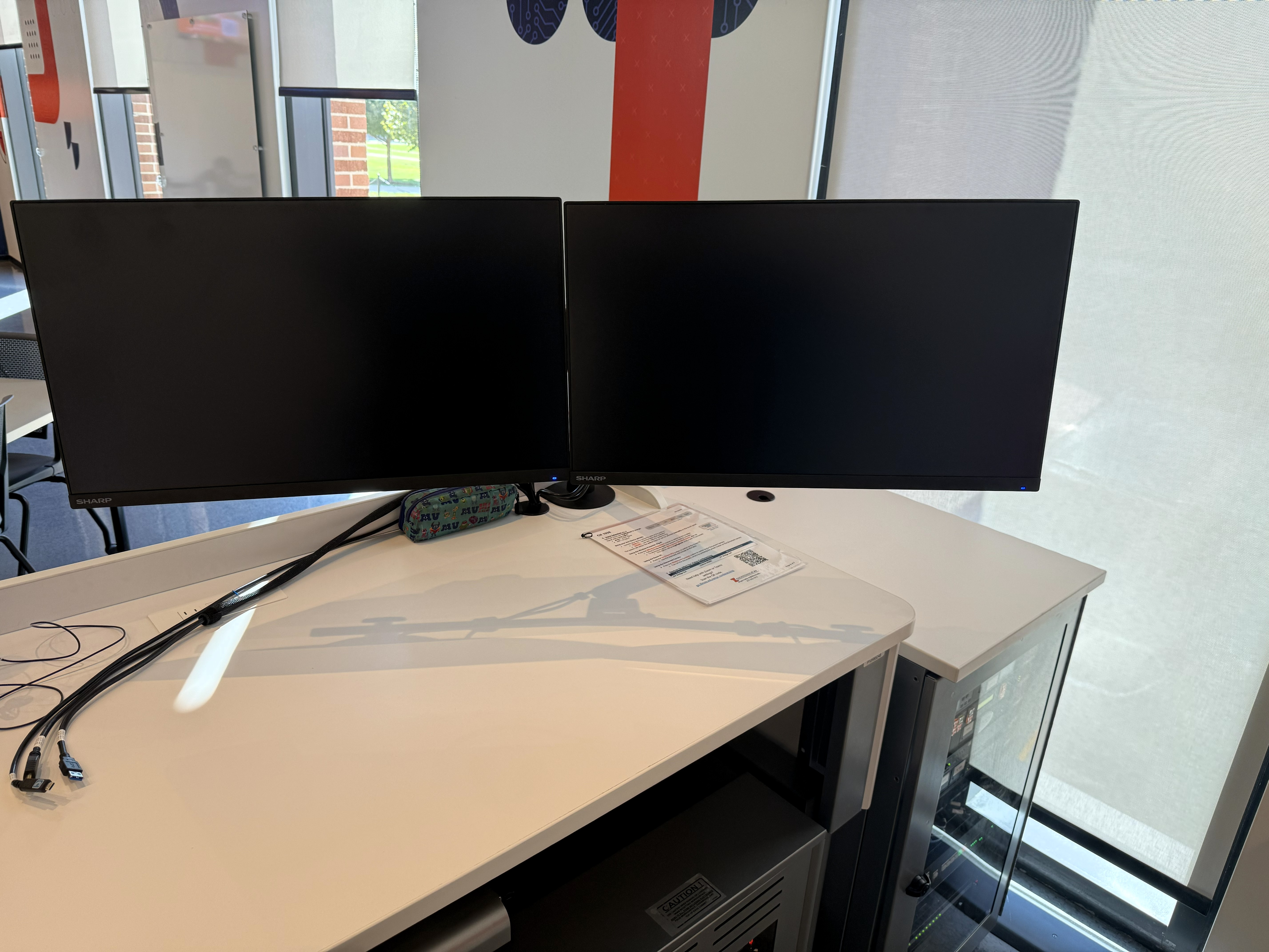 Image of CIF1038 Monitors