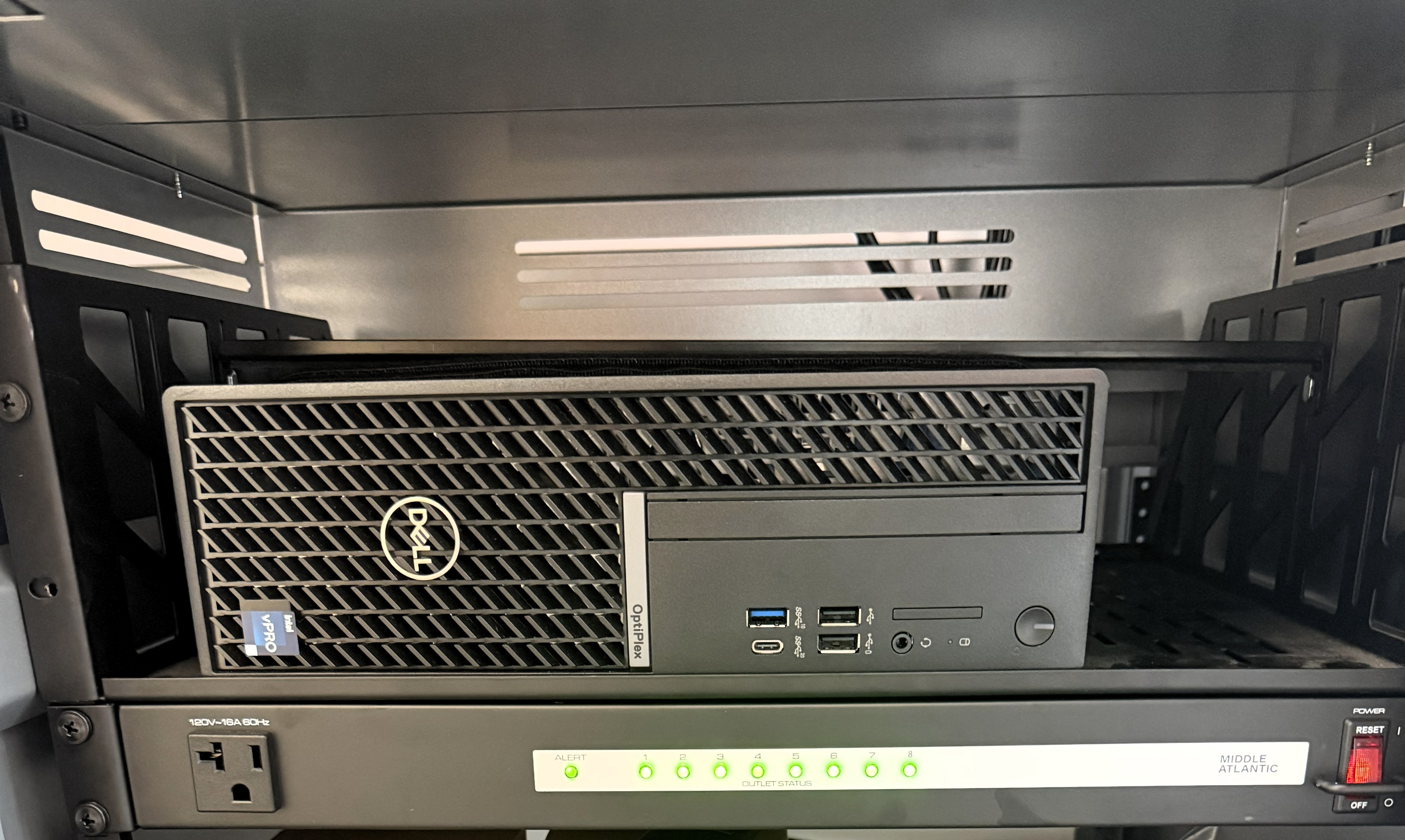 Image of CIF1038 Resident PC