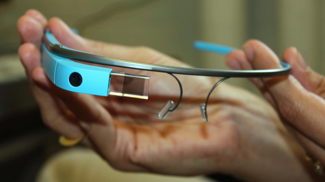 Sullivan Develops Radiation Detectors Using Google Glass