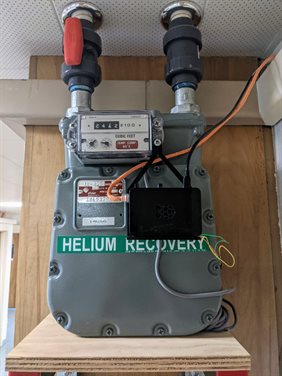 隔膜气体流量计检测raspberriπ计算机措施恢复氦气流动。